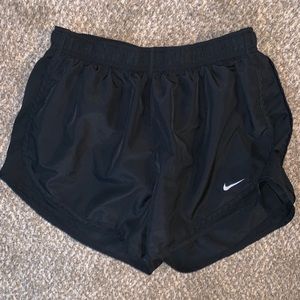 all black nike shorts